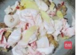 鱼鳔焖白菜的做法图解4