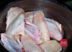 柠香蚝油煎焖鸡翅的做法图解1