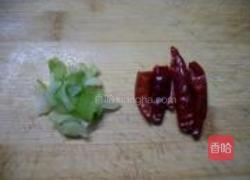 孜然大蒜炒牛肉的做法图解3