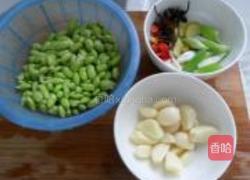 仔鸡烧毛豆的做法图解3