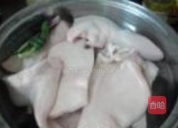 凉拌猪耳朵的做法图解2
