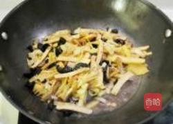 豆腐干炒乌元海参的做法图解11