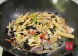 豆腐干炒乌元海参的做法图解13