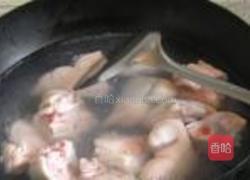 红烧猪蹄炖黄豆的做法图解3