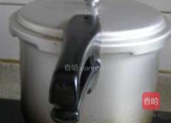 红烧猪蹄炖黄豆的做法图解8