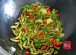 酸豆角烧鸭的做法图解11