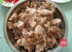 酸豆角烧鸭的做法图解1