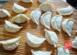 韭菜虾皮鸡蛋水饺的做法图解12