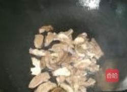猪心炒大蒜的做法图解4