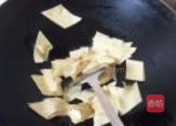 莴笋千张煮肉片的做法图解5