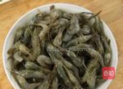 河虾炒韭菜的做法图解1