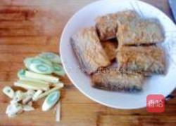 茄汁带鱼的做法图解1