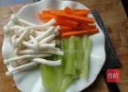 鲜蔬脱骨鸡翅的做法图解3