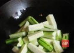 丝瓜干煸杂虾的做法图解3