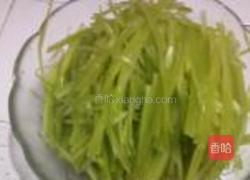 翡翠莴苣丝的做法图解2