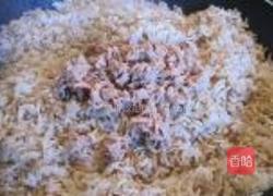 荠菜吞拿鱼炒饭的做法图解6