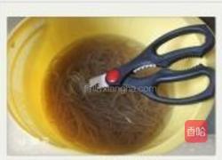 酸菜炒粉条的做法图解5