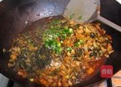 草鱼炖咸菜的做法图解11