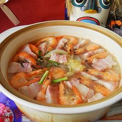 咸肉鲜虾白菜煲的做法[图]