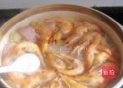 咸肉鲜虾白菜煲的做法图解12