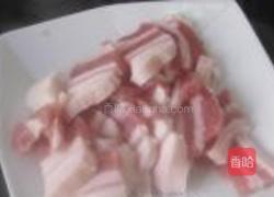 咸肉鲜虾白菜煲的做法图解3