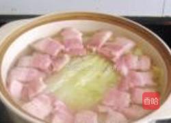 咸肉鲜虾白菜煲的做法图解7