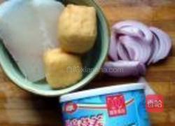 金枪鱼肉松蒸鳕鱼的做法图解1