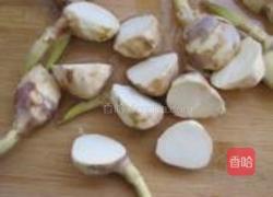 茨菇木耳炖河蚌的做法图解4