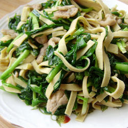 韭菜干豆腐炒肉的做法[图]