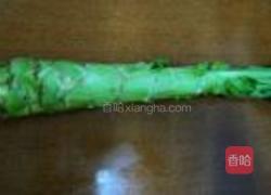凉拌莴笋丝的做法图解1