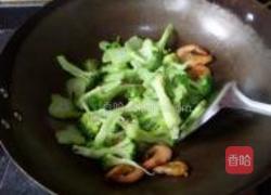西兰花炒虾的做法图解8