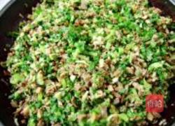 酱肉白菜包的做法图解6