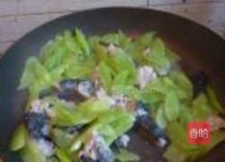 青笋爆牛蛙的做法图解10