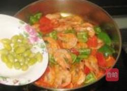 白果青红椒炒对虾的做法图解7