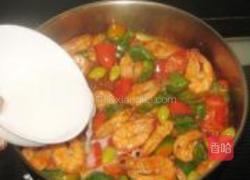 白果青红椒炒对虾的做法图解9