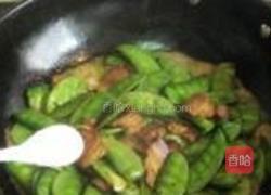 青扁豆炒腊肉的做法图解7