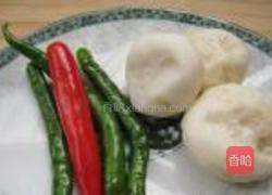 荸荠炒肉片的做法图解2