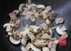 芦笋口蘑炒肉片的做法图解5