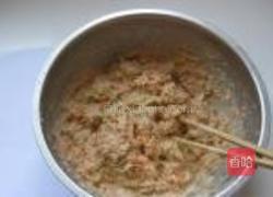 煎丸子的做法图解1