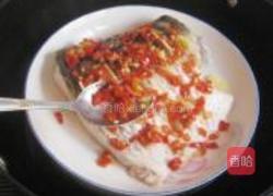 蒜味剁椒蒸青鱼的做法图解5