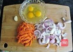 洋葱胡萝卜炒鸡蛋的做法图解2