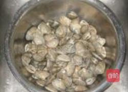 咖喱炒花蛤的做法图解1