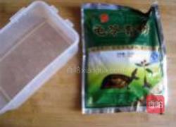 酸奶黄桃龟苓膏的做法图解1