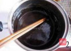 酸奶黄桃龟苓膏的做法图解2
