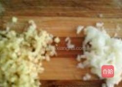 凉拌变蛋黄瓜的做法图解3