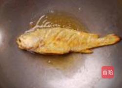 煎烧黄花鱼的做法图解3