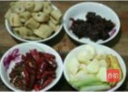 笋子烧牛肉的做法图解1