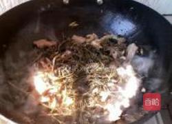 野辣椒苗炒肉片的做法图解7