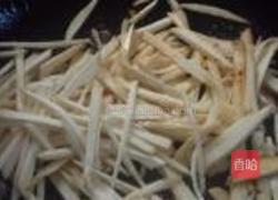 杏鲍菇炒肉丝的做法图解6