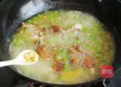 河蟹毛豆汤的做法图解8